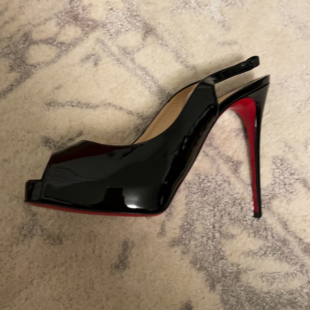Peep Toe Christian Louboutin Heels
